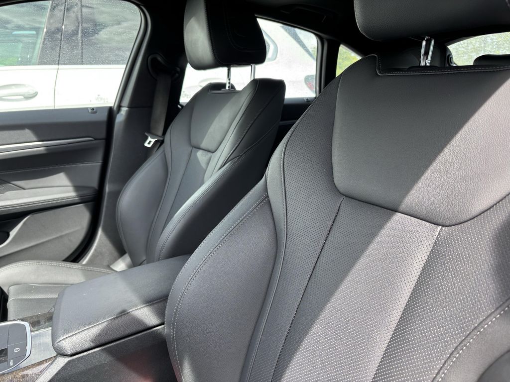 صورة مصغرة 17 لـ 2023 BMW I4 GRAN COUPE EDRIVE40