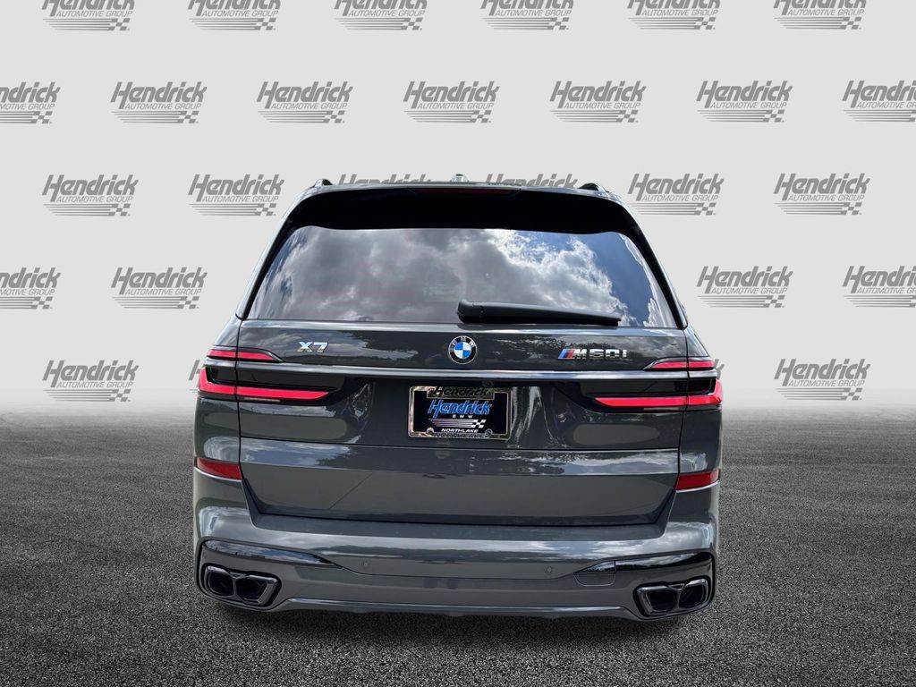 2027 BMW X7 M60I 照片 9