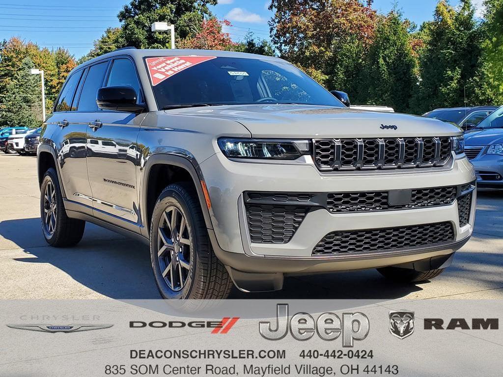 New 2027 Jeep Grand Cherokee Laredo