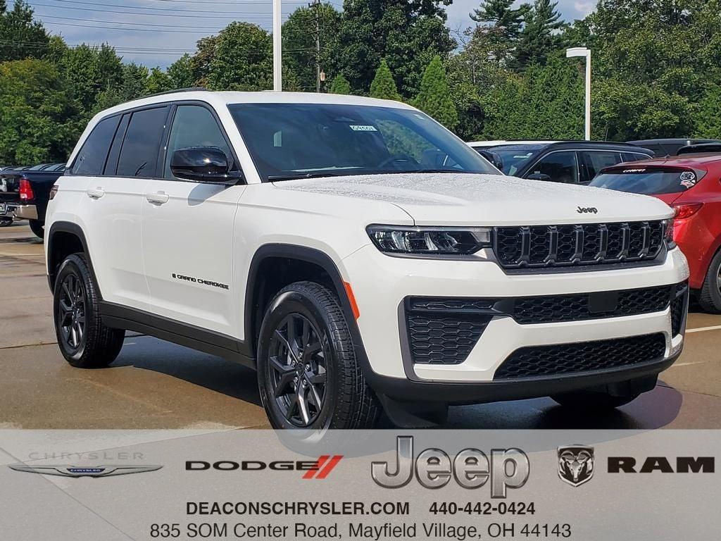 New 2027 Jeep Grand Cherokee Laredo