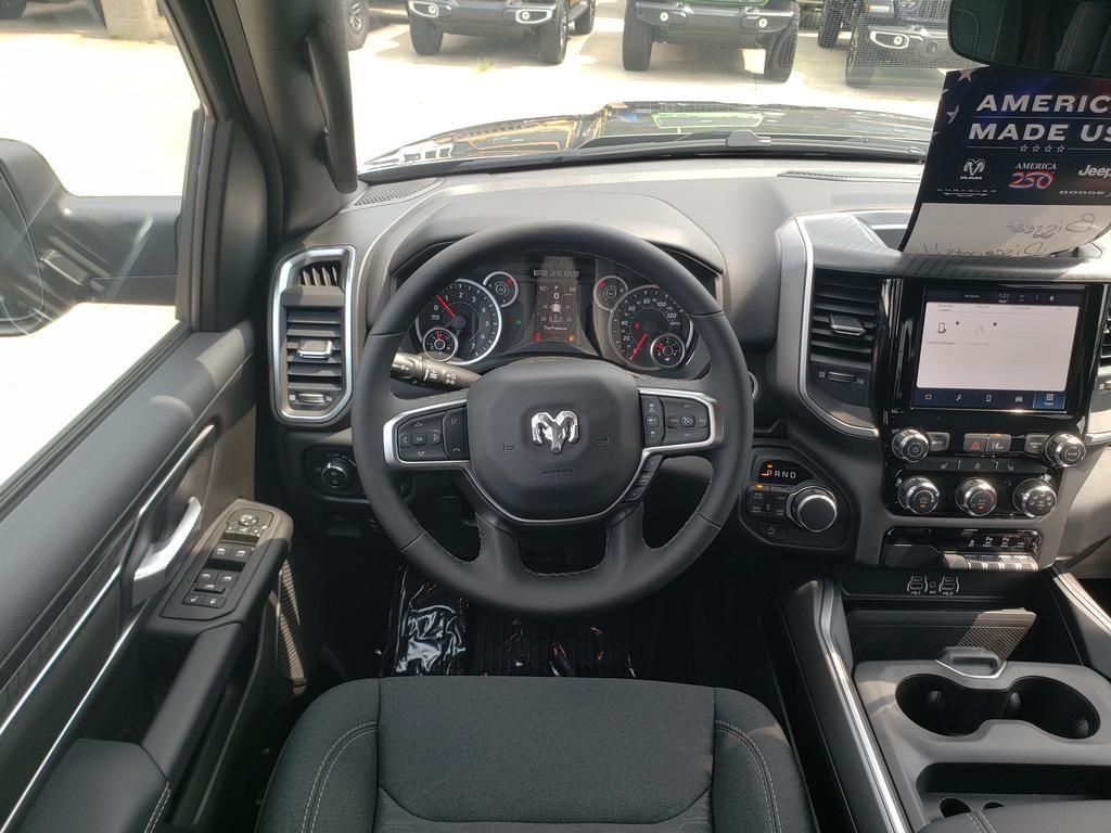 صورة مصغرة 9 لـ 2026 RAM 1500 BIG HORN/LONE STAR