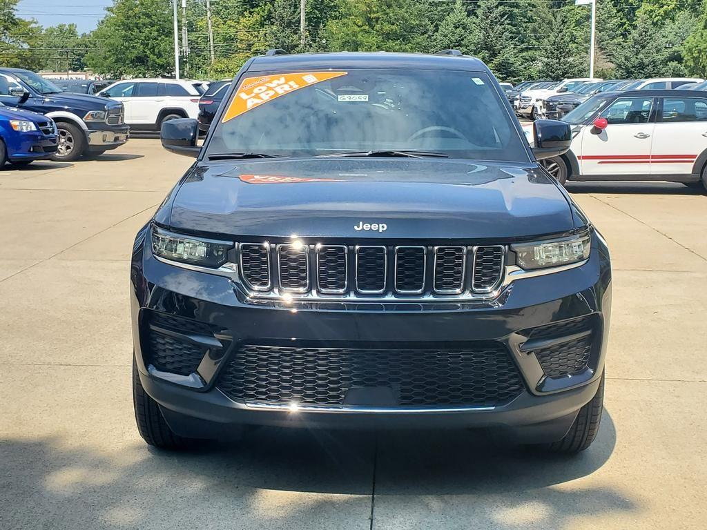 New 2026 Jeep Grand Cherokee Laredo