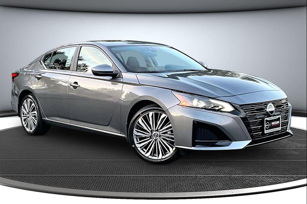 New 2026 Nissan Altima SV AWD