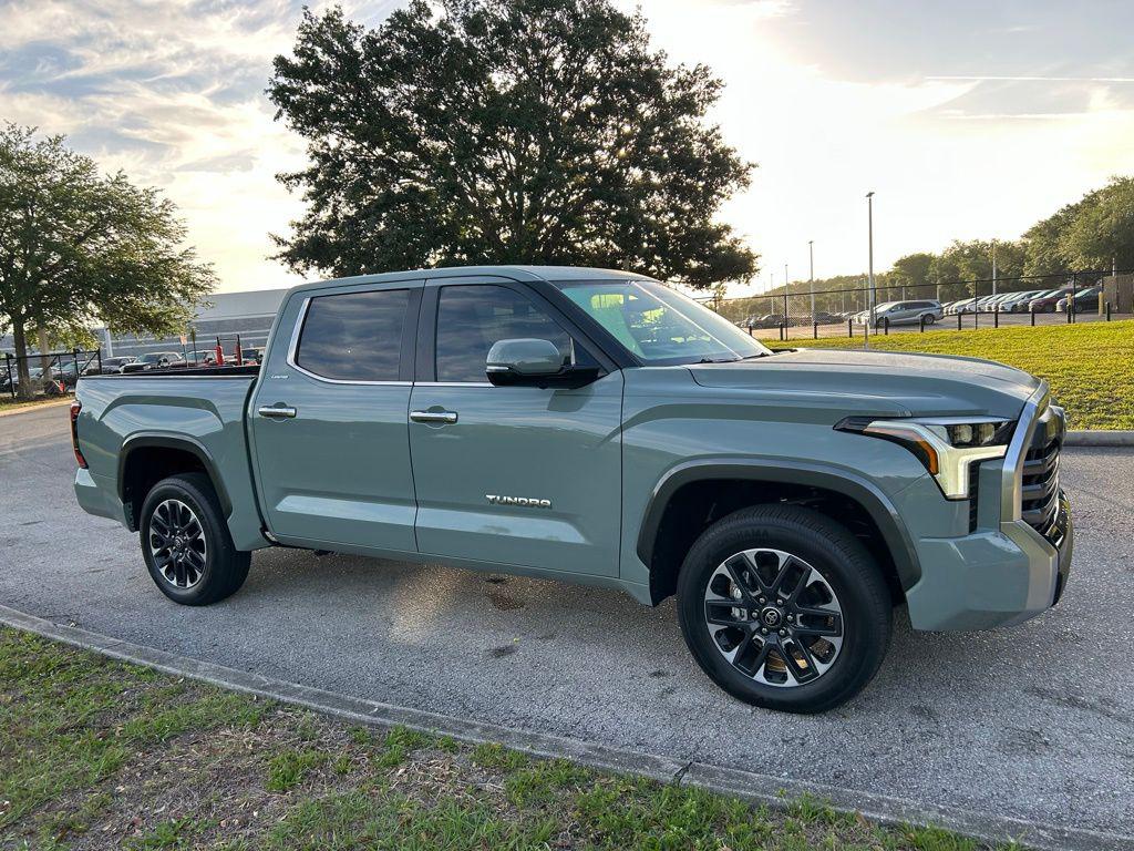 TOYOTA TUNDRA - 7