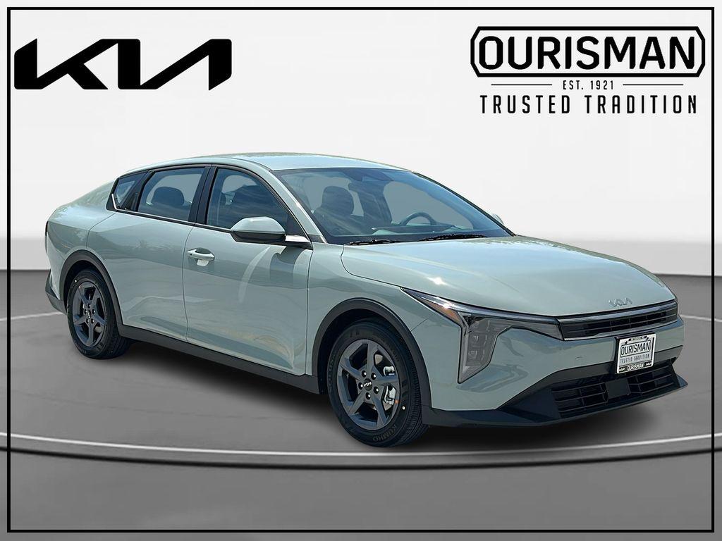 New 2026 Kia K4 LXS