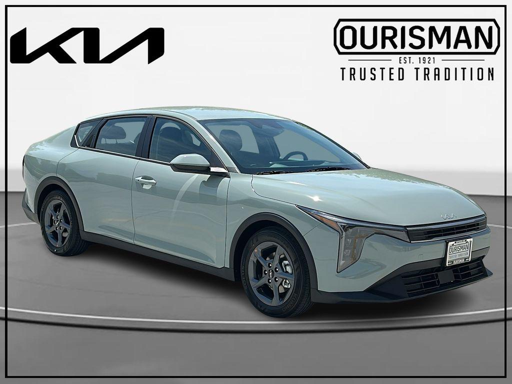 New 2026 Kia K4 LXS