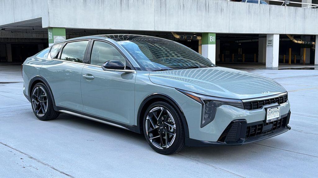 New 2026 Kia K4 GT-Line