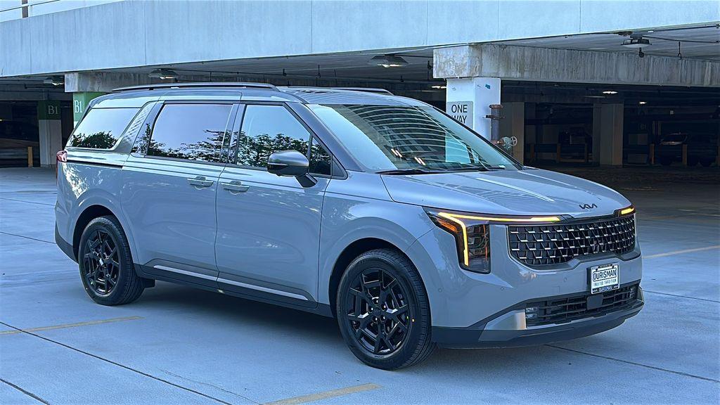 New 2026 Kia Carnival Hybrid SX
