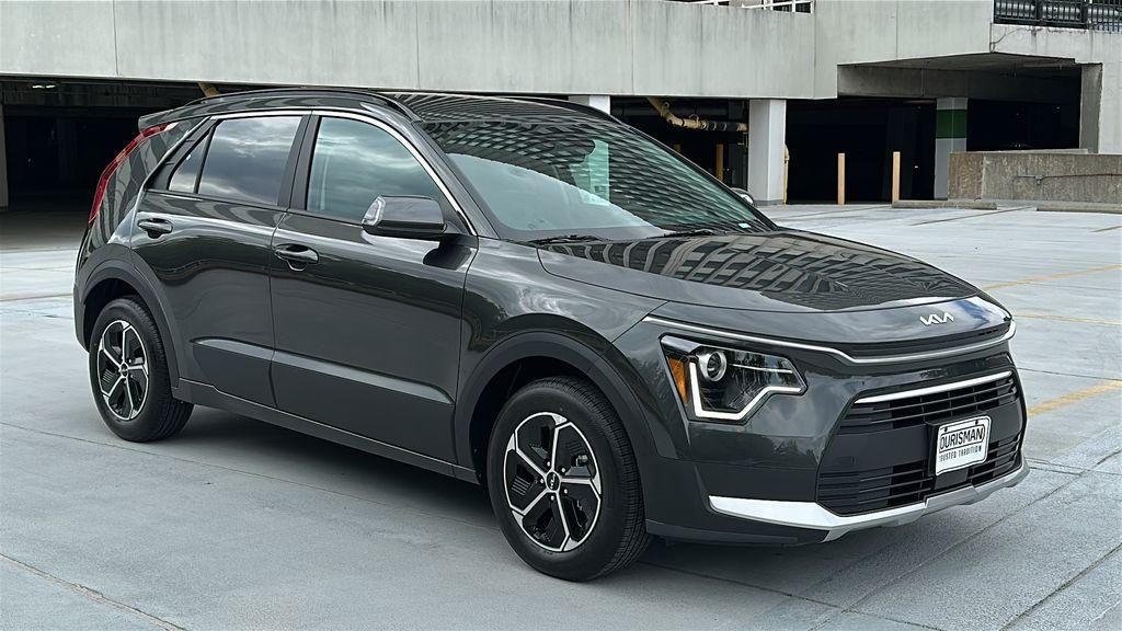 New 2026 Kia Niro EX
