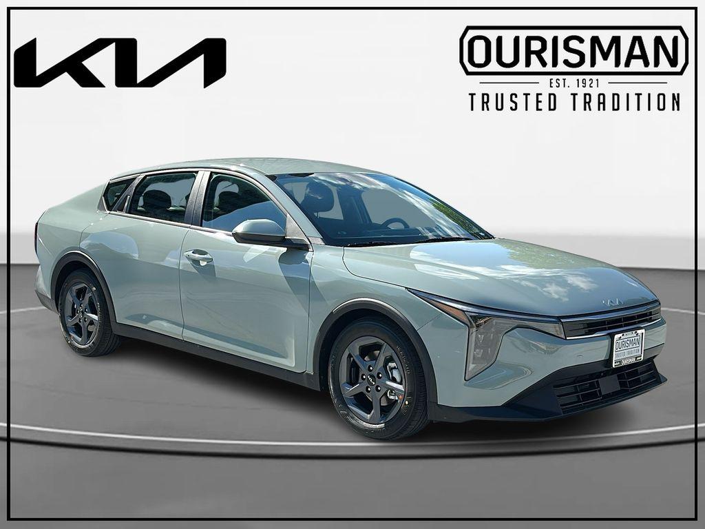 New 2026 Kia K4 LXS