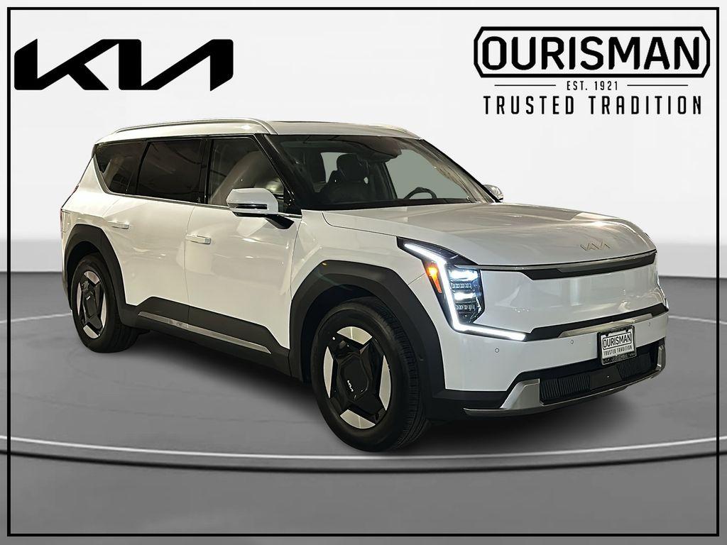 New 2026 Kia EV9 Wind
