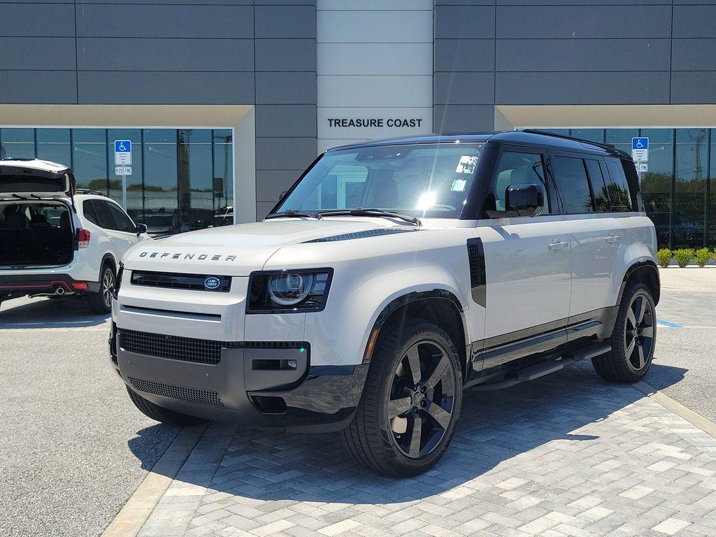 New 2026 Land Rover Defender P400 X-Dynamic SE