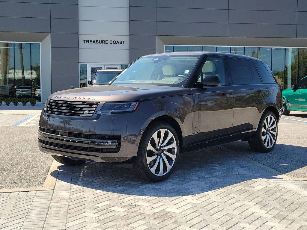 New 2026 Land Rover Range Rover P400 SE 7 Seat