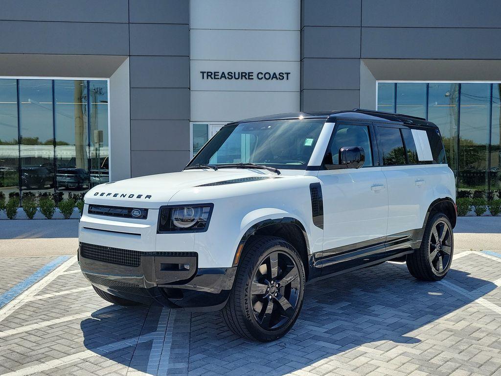 New 2026 Land Rover Defender P400 X-Dynamic SE