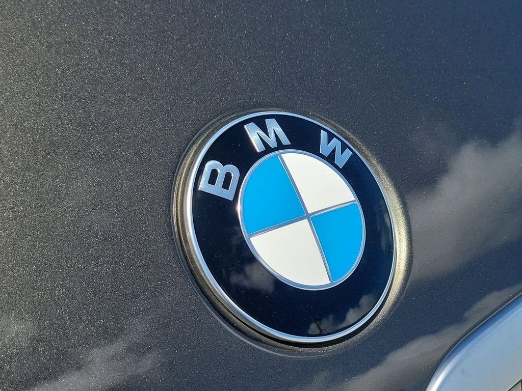 صورة 9 لـ 2024 BMW ALPINA XB7 BASE