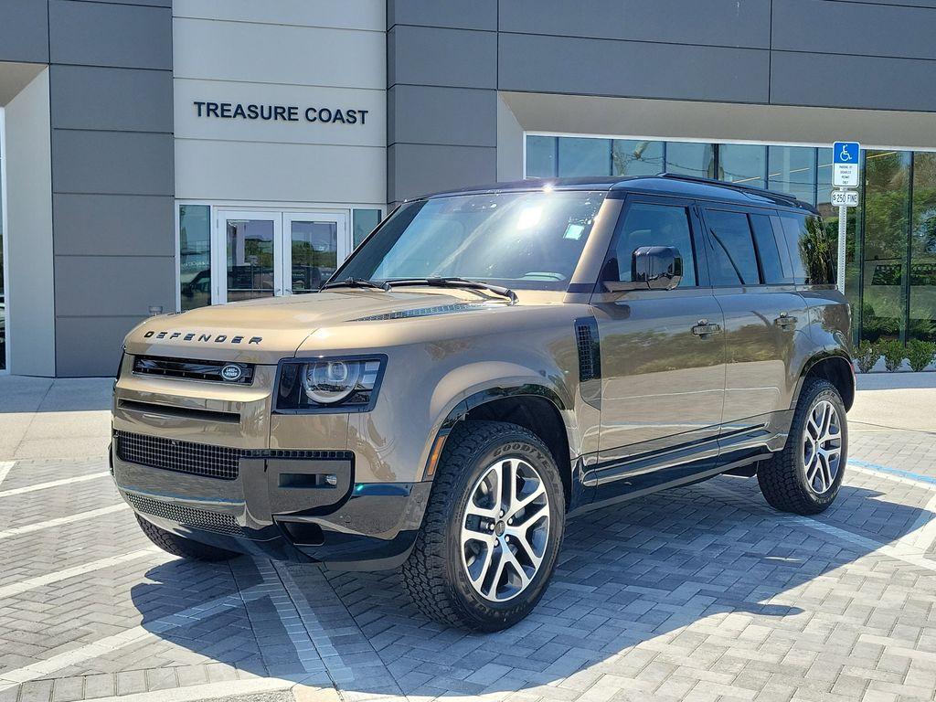 New 2026 Land Rover Defender P400 X-Dynamic SE