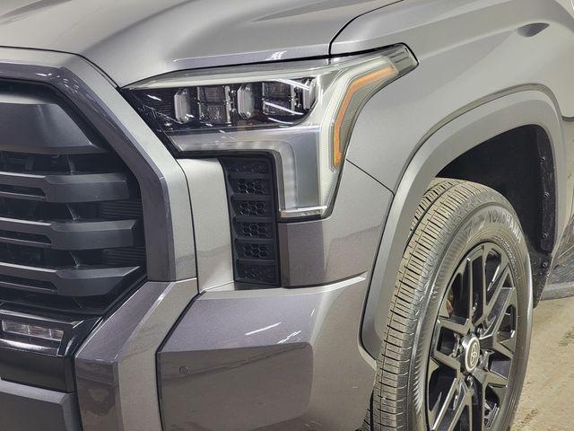 TOYOTA TUNDRA - 9