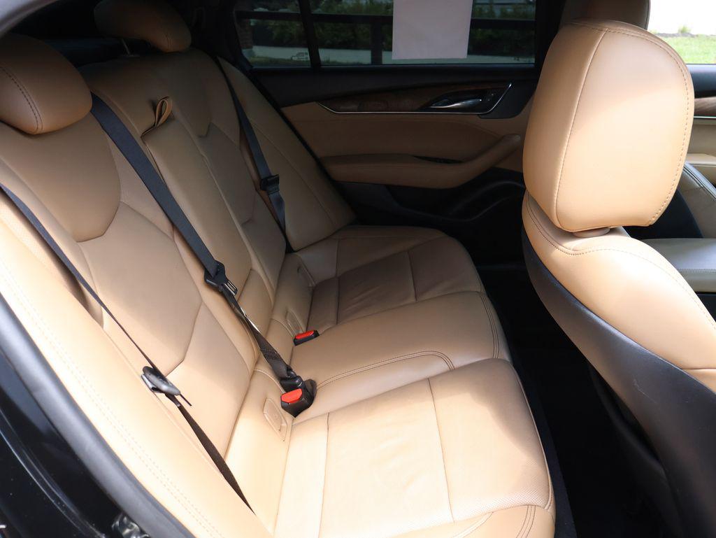 صورة 9 لـ 2025 Cadillac CT5 PREMIUM LUXURY