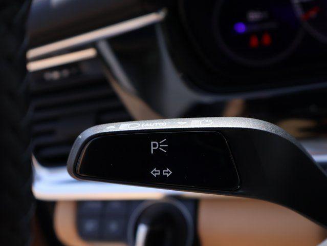 صورة مصغرة 39 لـ 2023 Porsche PANAMERA 4S