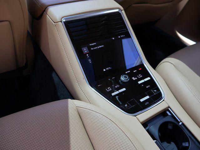 صورة مصغرة 22 لـ 2023 Porsche PANAMERA 4S