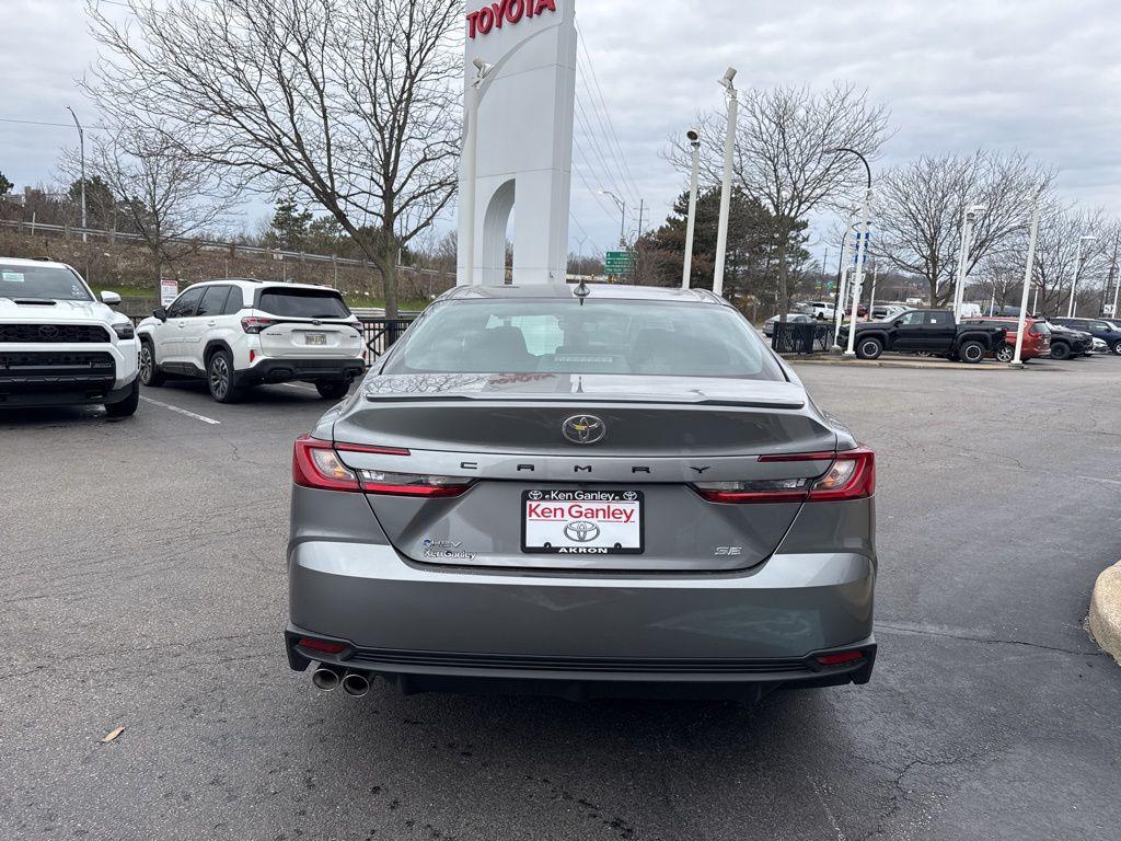 TOYOTA CAMRY - 4