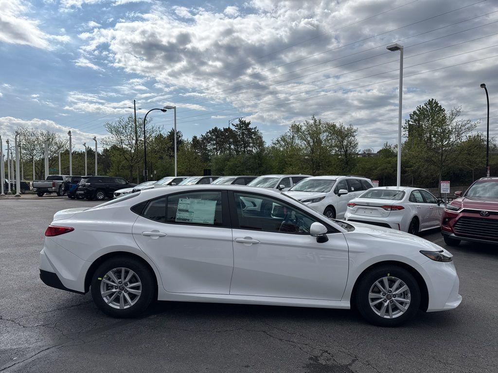TOYOTA CAMRY - 6