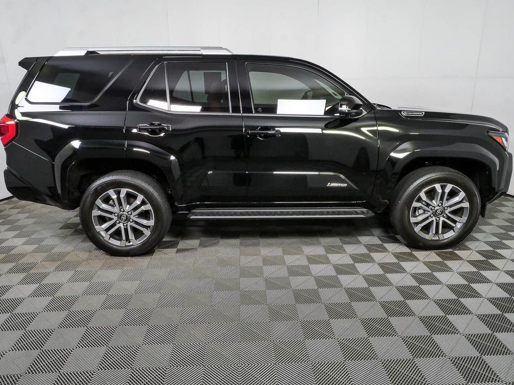 صورة 2 لـ 2026 Toyota 4RUNNER LIMITED