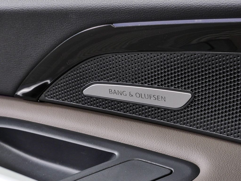 صورة 7 لـ 2025 AUDI Q5 PRESTIGE TFSI QUATTRO S TRONIC
