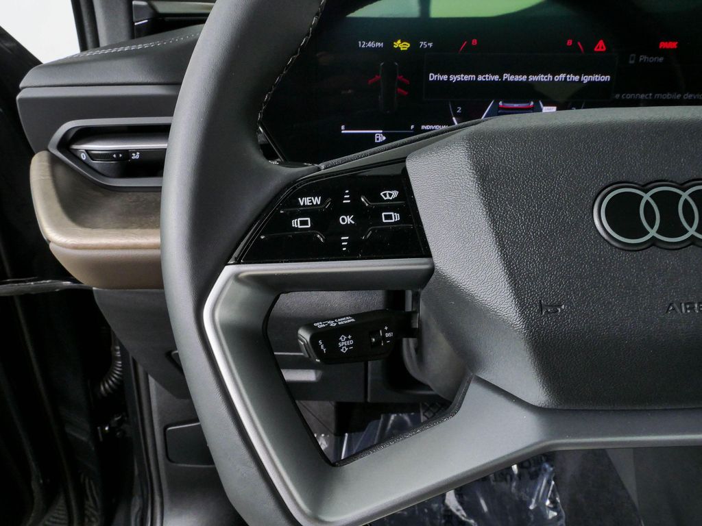 صورة 10 لـ 2025 AUDI Q5 PRESTIGE TFSI QUATTRO S TRONIC