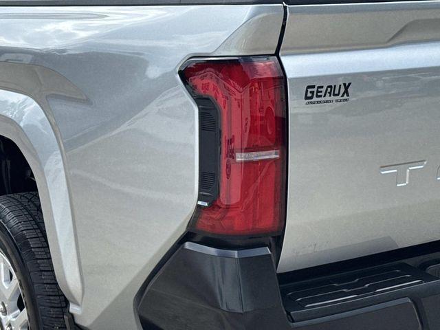 صورة 9 لـ 2024 Toyota TACOMA SR