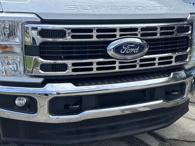 صورة مصغرة 3 لـ 2025 FORD F-350 XLT