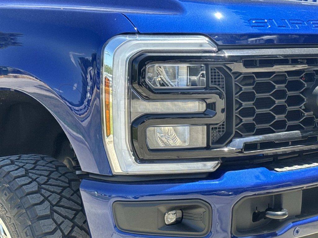 2026 FORD F-250 LARIAT — миниатюра 3
