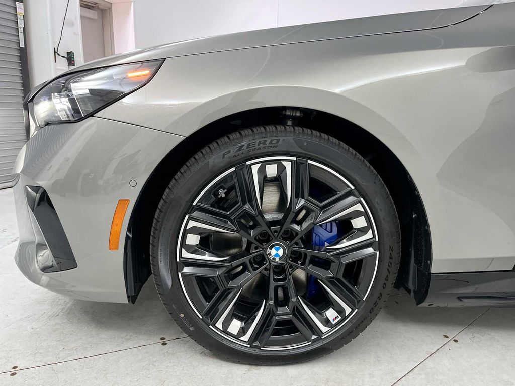 2026 BMW I5 M60 thumbnail 25