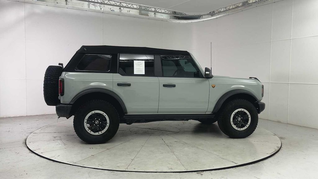 FORD BRONCO - 9