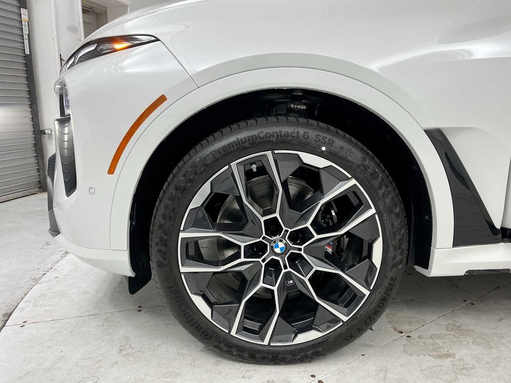 صورة مصغرة 25 لـ 2027 BMW X7 XDRIVE40I