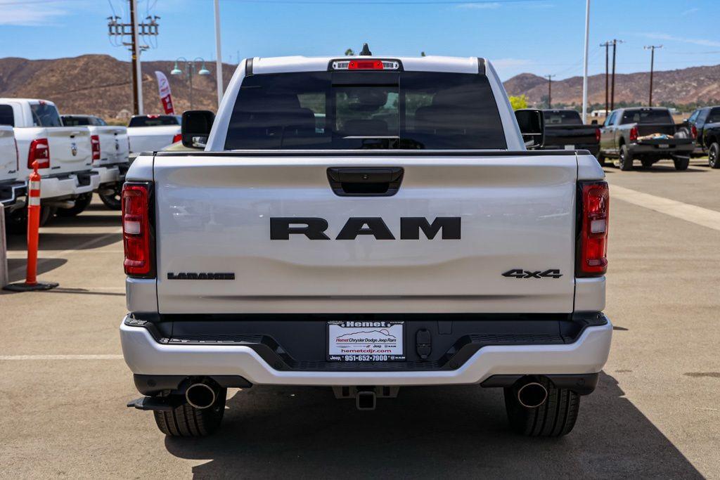 2026 RAM 1500 LARAMIE — фото 5