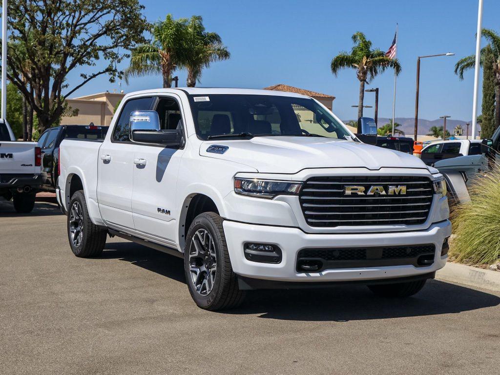 2026 RAM 1500 LARAMIE 照片 2