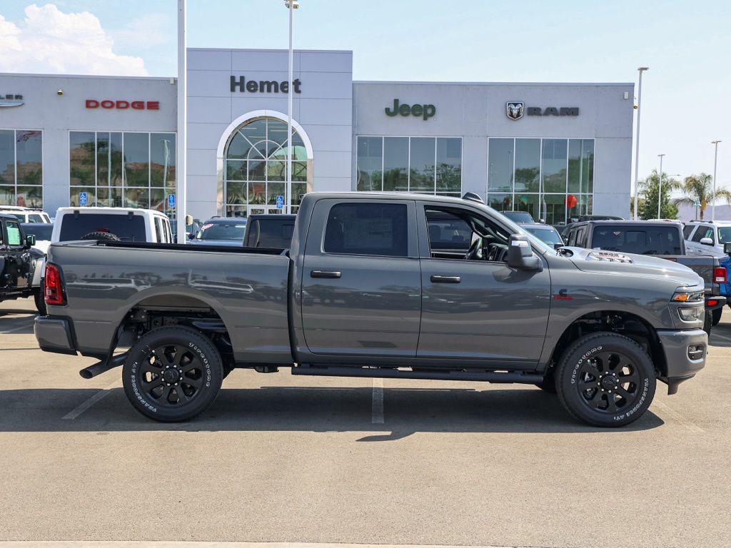 صورة 3 لـ 2026 RAM 2500 TRADESMAN