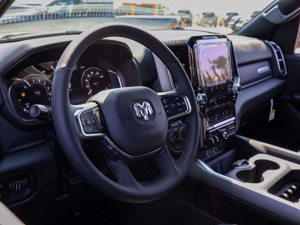 2026 RAM 1500 BIG HORN/LONE STAR — миниатюра 14
