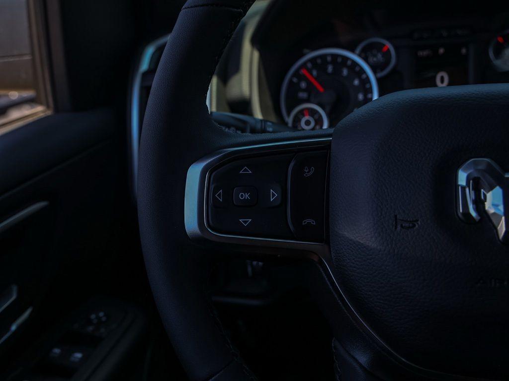 2026 RAM 1500 BIG HORN/LONE STAR — миниатюра 25