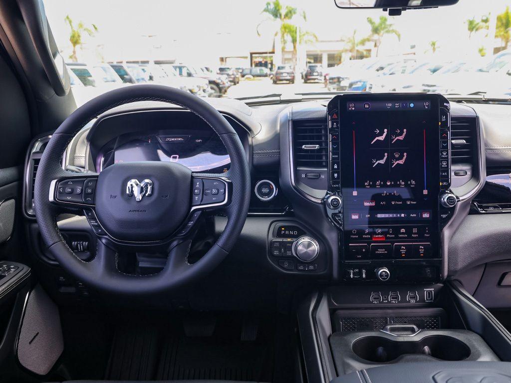 صورة مصغرة 21 لـ 2026 RAM 1500 REBEL