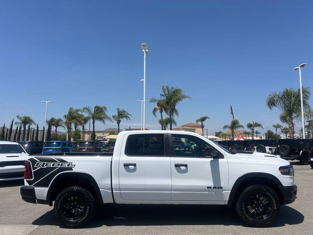 2025 RAM 1500 REBEL — фото 8