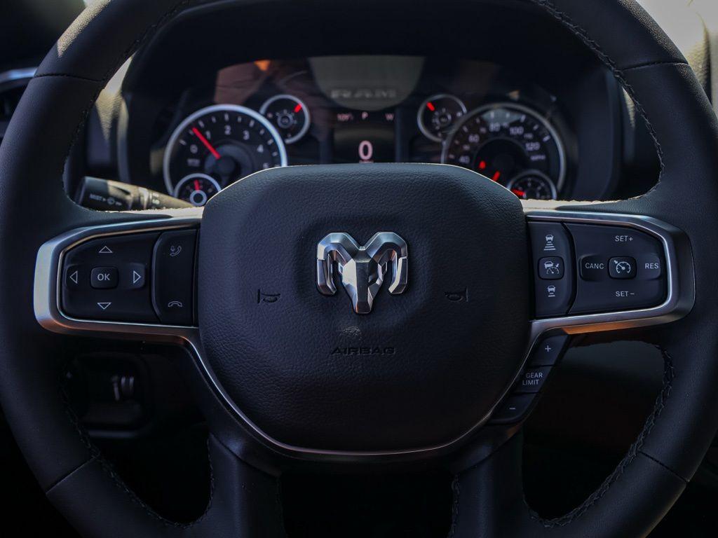 صورة مصغرة 23 لـ 2026 RAM 1500 BIG HORN
