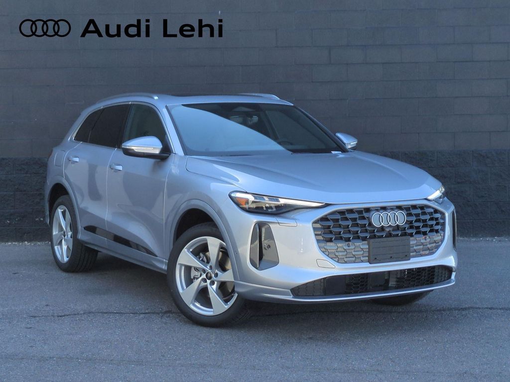 New 2026 Audi Q5 Premium Plus TFSI quattro S tronic
