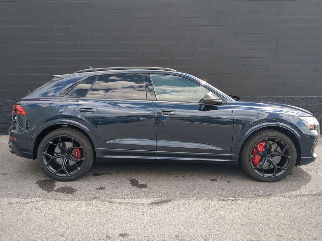 2026 AUDI RS Q8 4.0T 照片 2