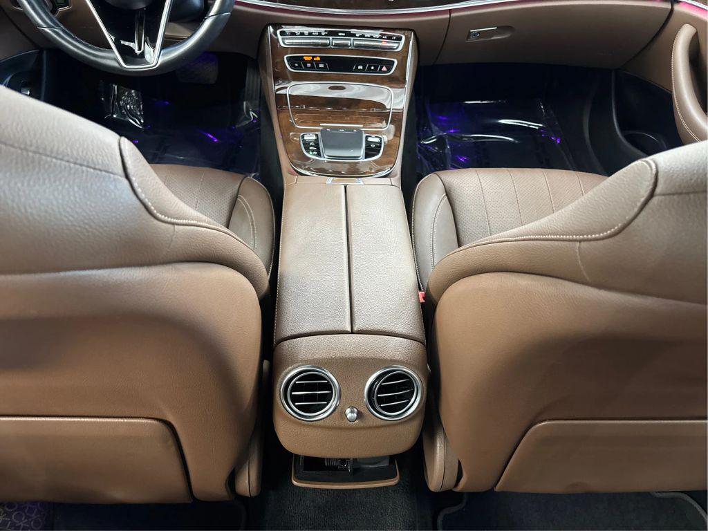 2021 Mercedes-BENZ E-CLASS 缩略图 22