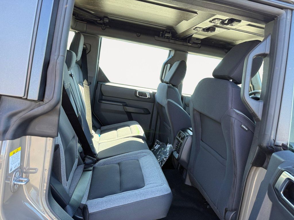 2025 FORD BRONCO BASE 缩略图 18