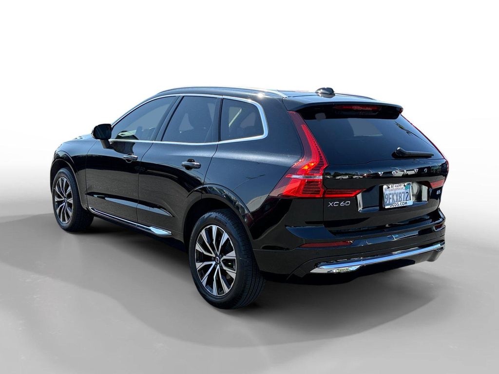 2023 Volvo XC60 B5 PLUS BRIGHT THEME 照片 3