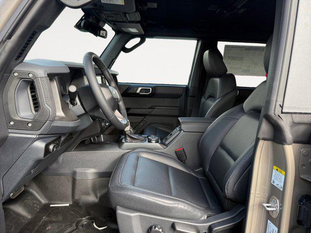 FORD BRONCO - 10