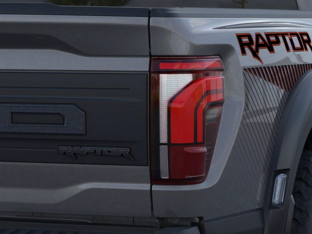 صورة مصغرة 21 لـ 2026 FORD F-150 RAPTOR